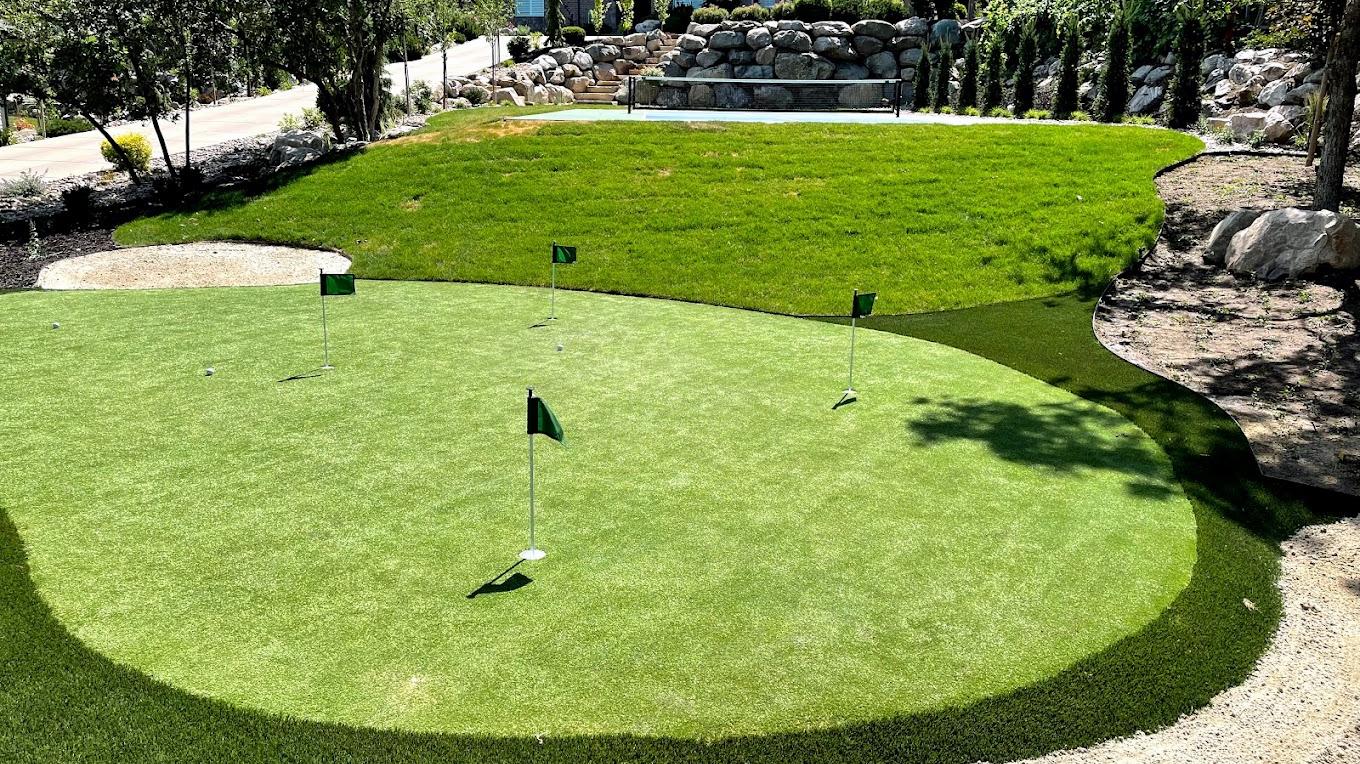 Denver's Backyard Putting Greens